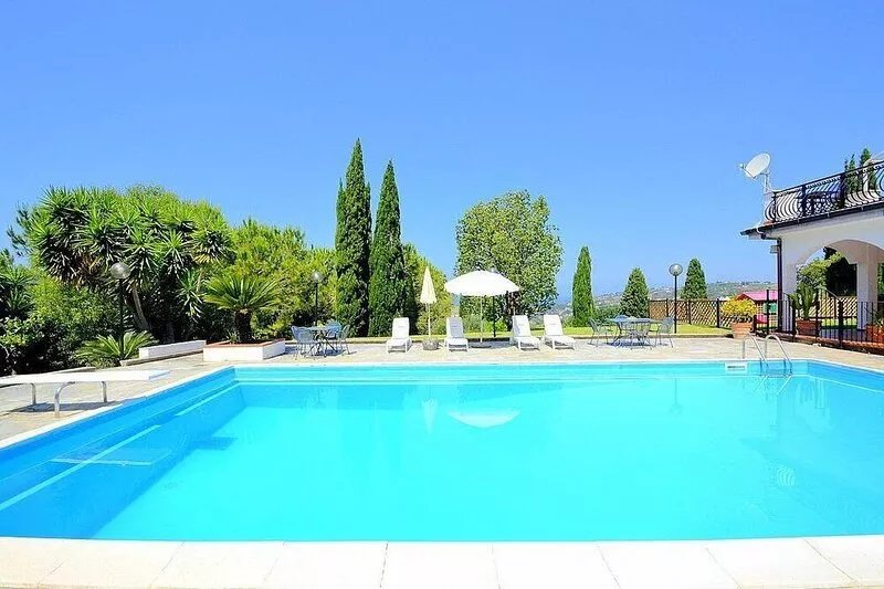 Villa Calipso is a pleasant and spacious apartment that covers the entire groun