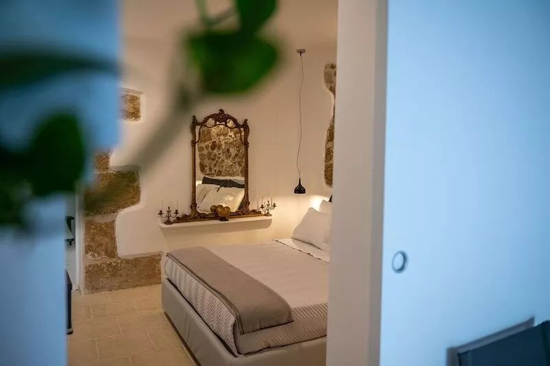 Timeless House with private indoor pool in heart of Noto