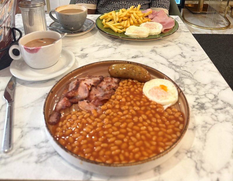 Cafe Royale South Woodford