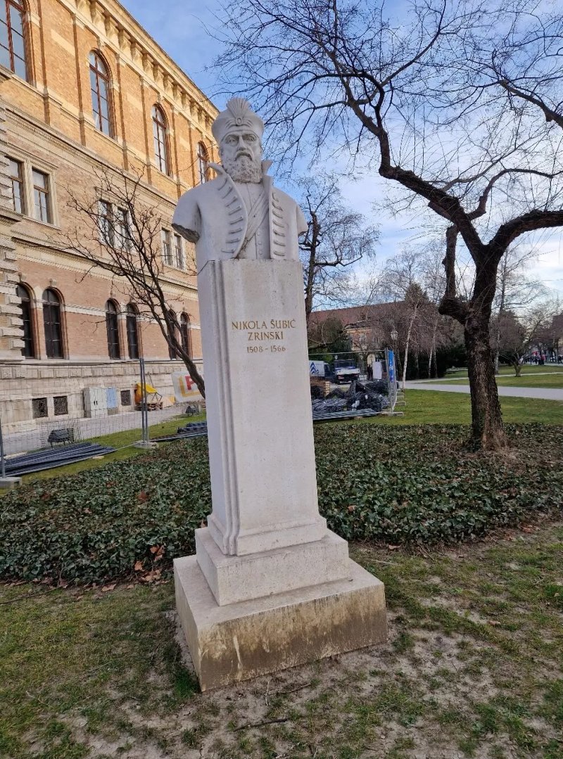 Nikola Subic Zrinsk Statue