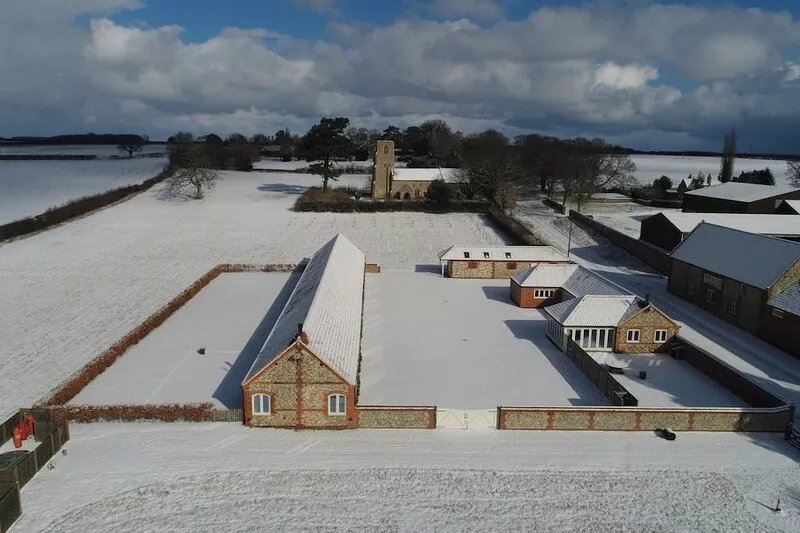 Five Star, Gold Awarded, Barn Conversion In Beautiful Norfolk Hamlet