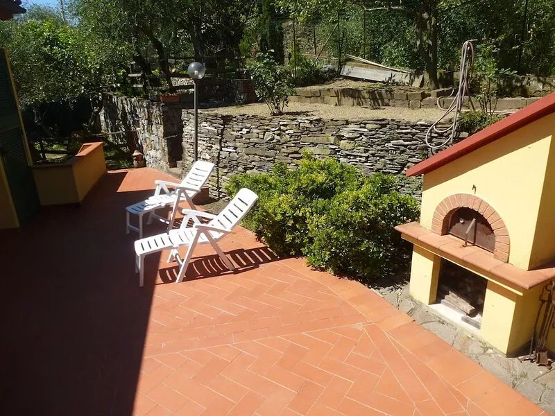 (010028-LT-0089)Between Portofino and 5 Terre, among the olive trees and the sea