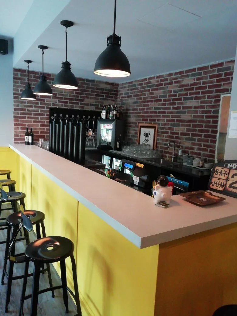OttucciA beerstro