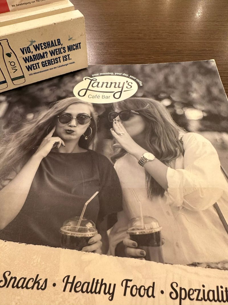 Janny"s Cafe Bar