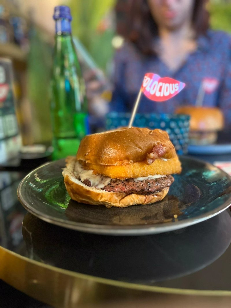 Golocious Burger & Wine Caserta