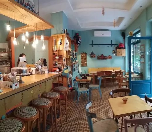Koumpi Coffee & Crafts