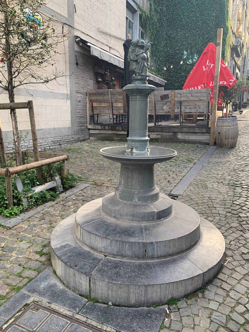 Rue De Rollebeek Fountain