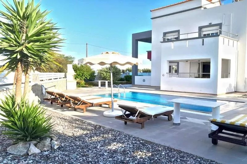 Charming Seaside Villa in South Rhodes (White Pearl)