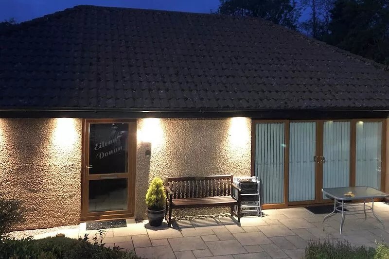 2 bedroom accommodation in Kirknewton near East Calder