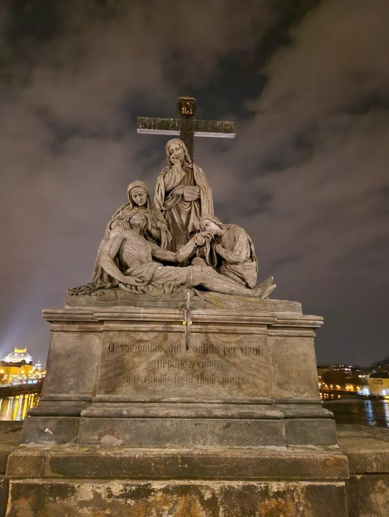 Statue Of Pieta