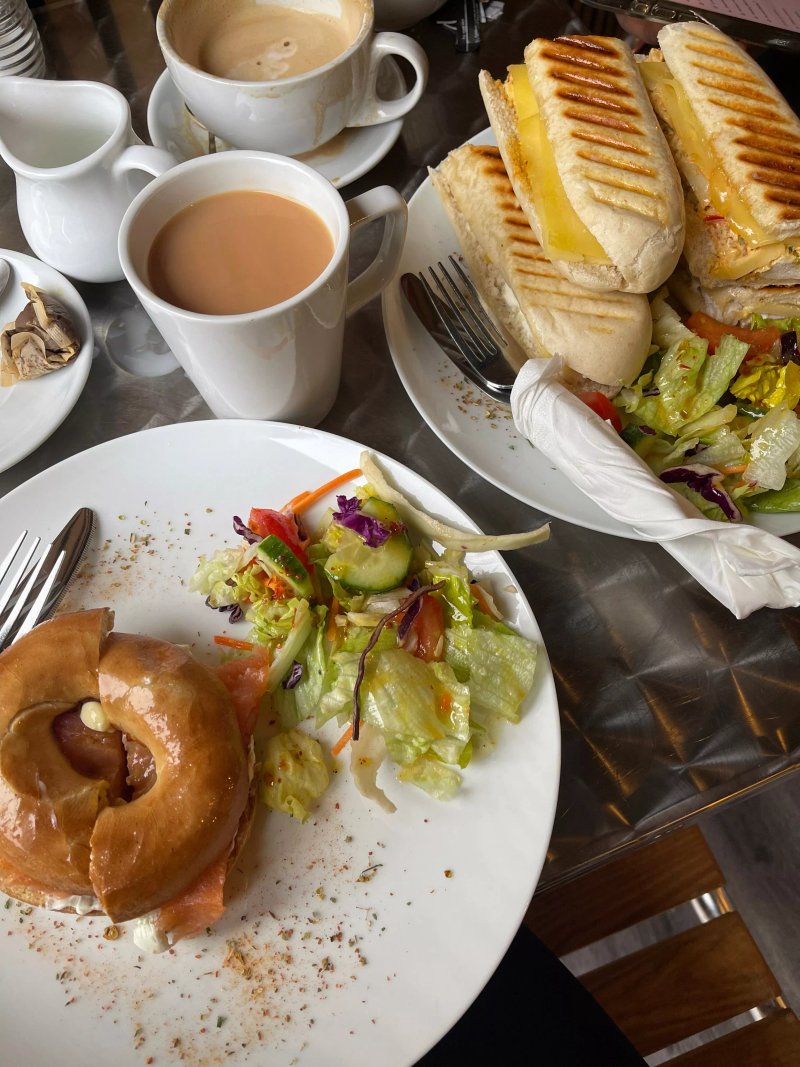Bite And Basket Sandwich Shop