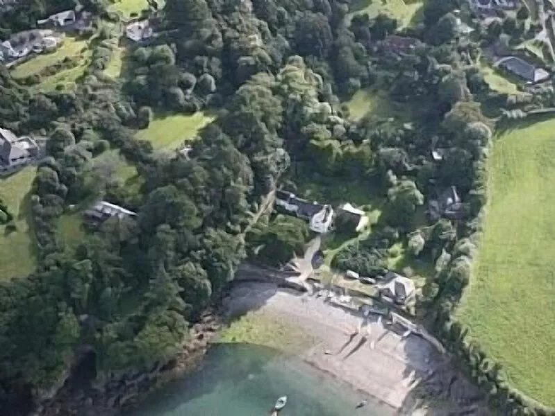 Fishermans Cottage With The Beach On Its Doorstep
