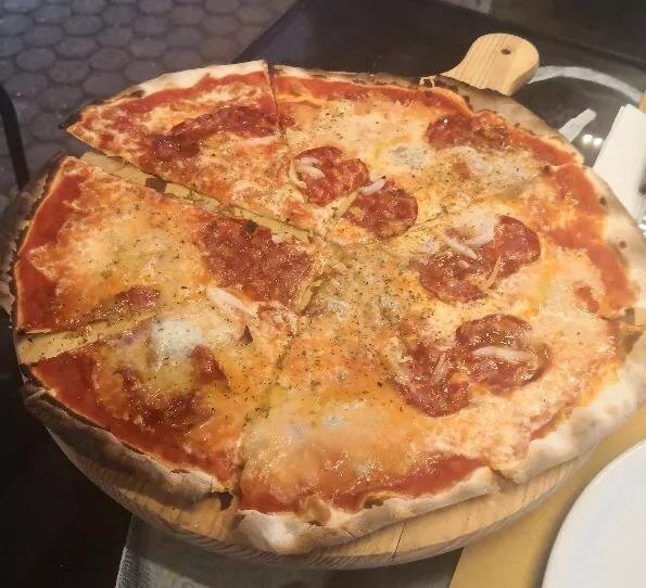 Bar Pizzeria Elles