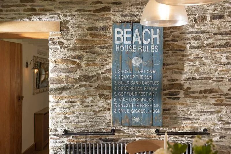 Mowhay Barn -  a house that sleeps 8 guests  in 4 bedrooms