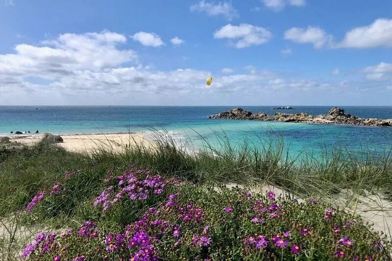 Le 101 - Plage du Dossen à Santec à 1.5 km