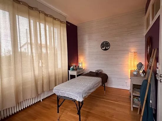 Marie Belotti - Relaxologue - Massage bien-etre et reflexologie - NIORT