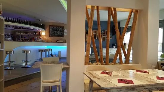 Cafe Bamboo Lounge Bar