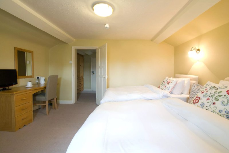 Peak Weavers Rooms & Restaurant
