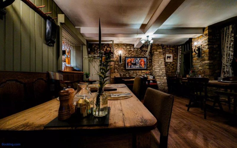 The Rose and Crown Inn Trent