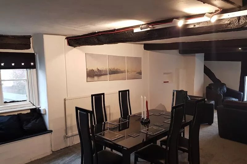 14th Century 4 Bed Flat oozing Character