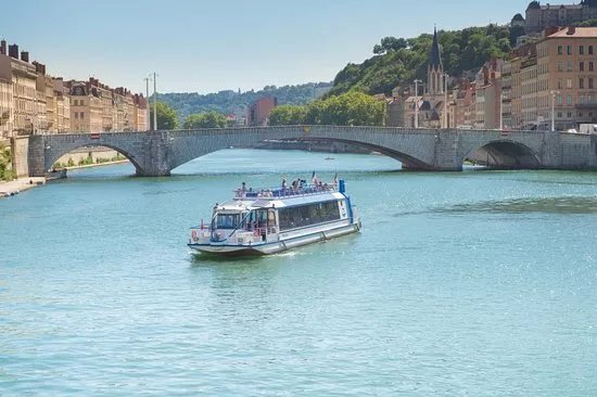 Les Bateaux Lyonnais