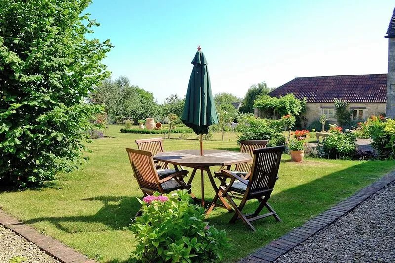 2 bedroom accommodation in Tarlton, Cirencester