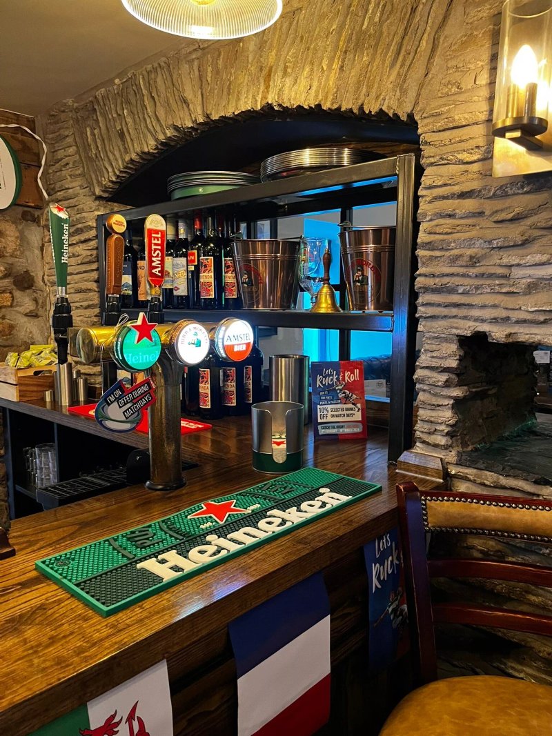 Unicorn Inn