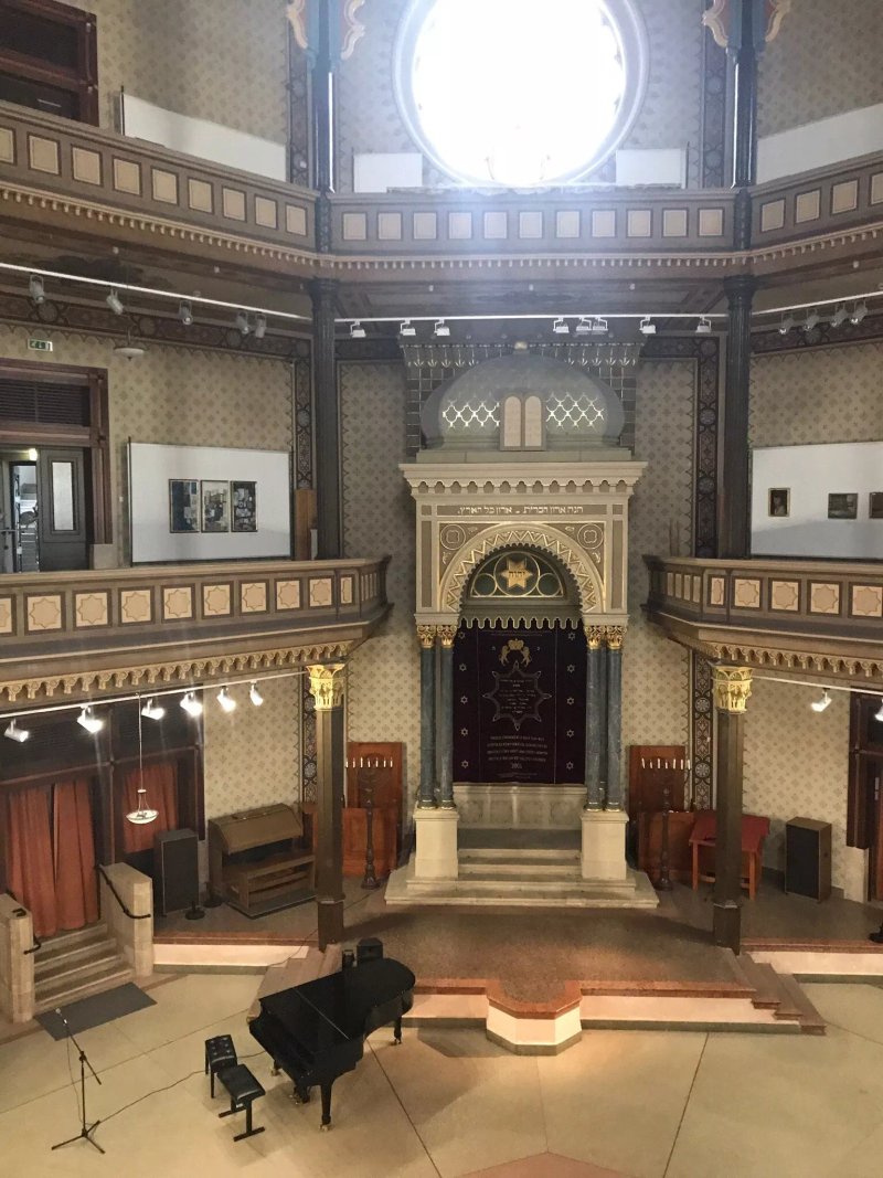 Grobe Synagoge