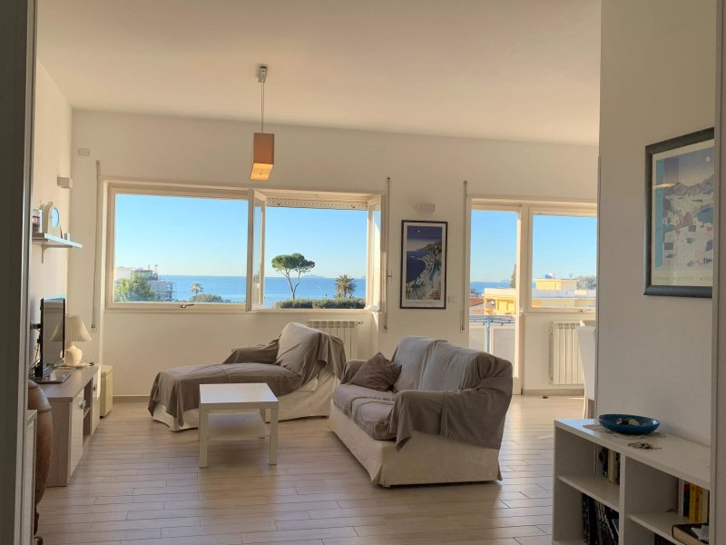 SEA VIEW, Center, large veranda, 3 rooms, 2 bath, 250mt from beach