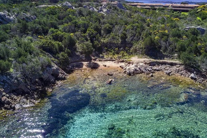 6 BEAUTIFUL BEACHES TO REACH ON FOOT, IMMERSED IN NATURE