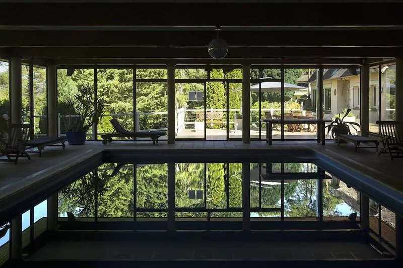 Villa in Upper Normandy, covered pool, near Giverny, gite for 8 people
