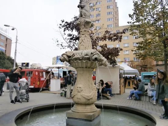 Pitna fontana namestie SNP