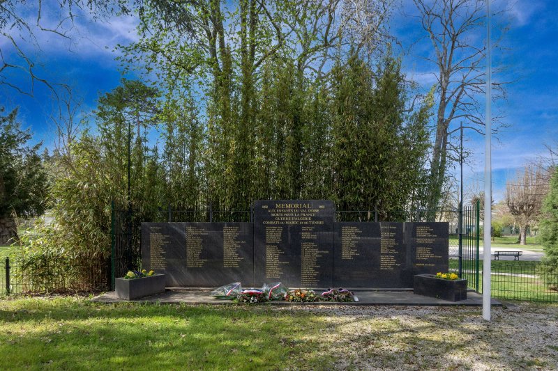 Memorial Aux Combattants D'afrique Du Nord