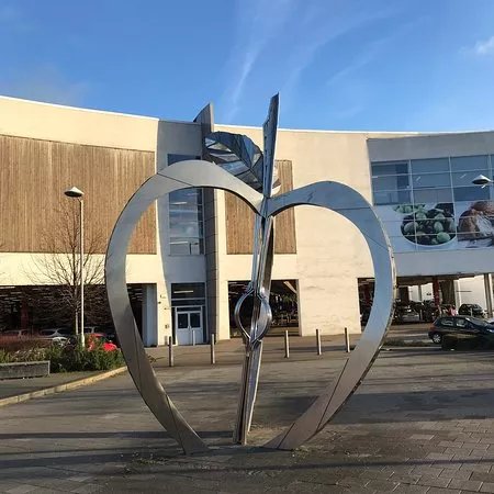The Apple Sculpture