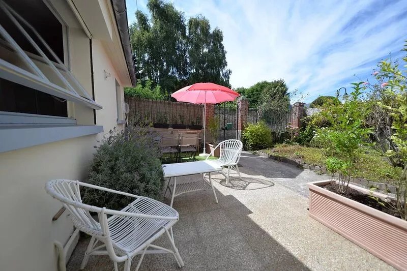 SMALL HOUSE IN THE HEART of DINARD - Sunny terrace