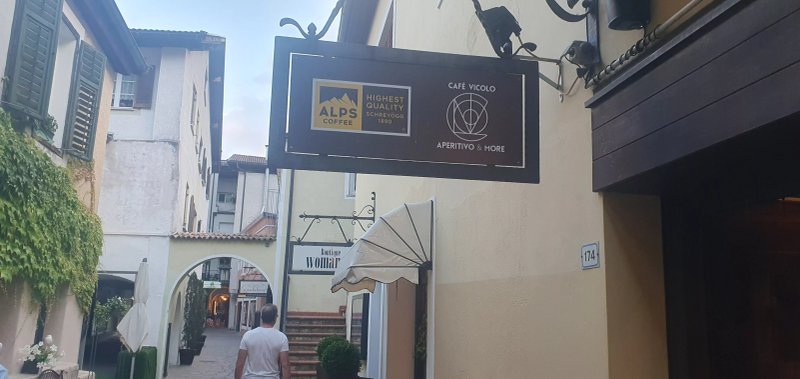 Cafe Vicolo