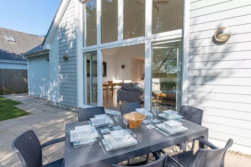 Seashells - Three Bedroom House, Sleeps 6
