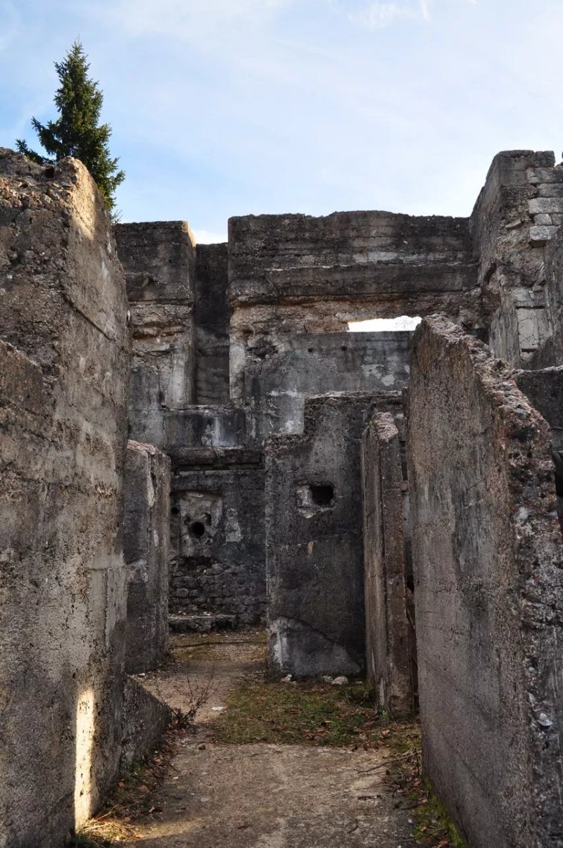 Osservatorio Austroungarico - Osterreichisches Militarobservatorium Monte Rust