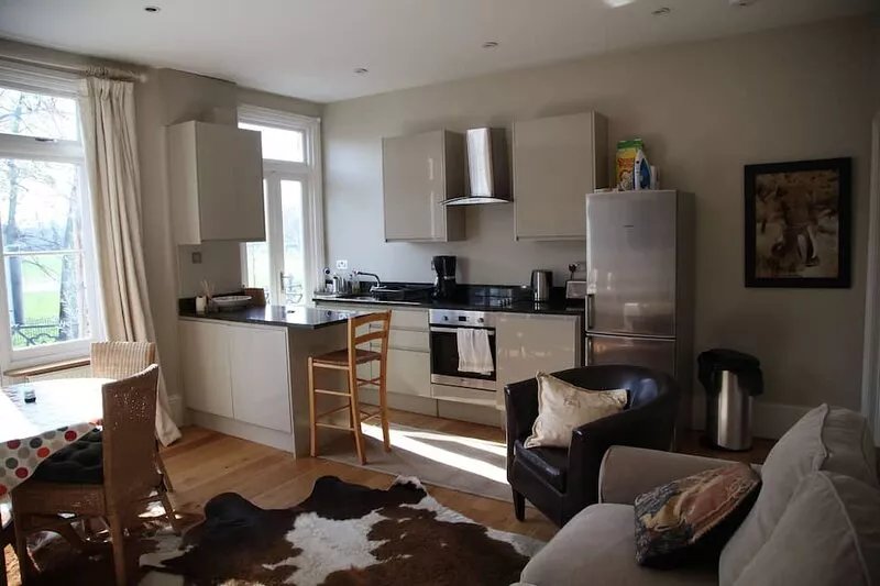 Hurlingham-warm Spacious Newly Refurbished 1 Bed Flat - Sleeps 2-4