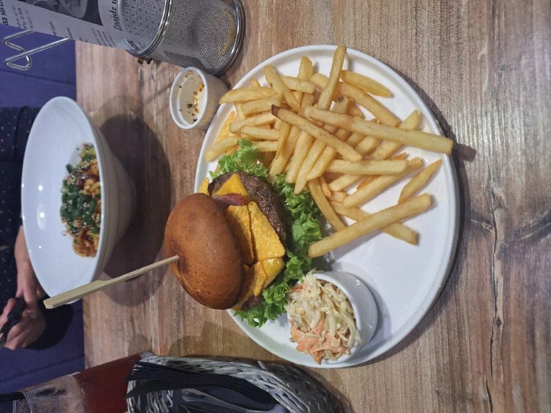 Kuznia Food&Drink