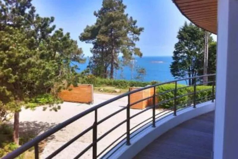Peacefull villa, (beautiful tip of Penn Al Lann, sea 50m), Carantec, Britanny.