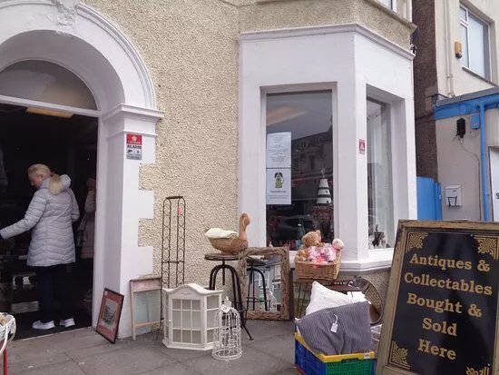 Magpie Vintage &amp; Antiques