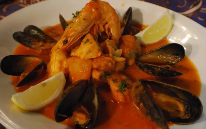 Medio's restaurant
