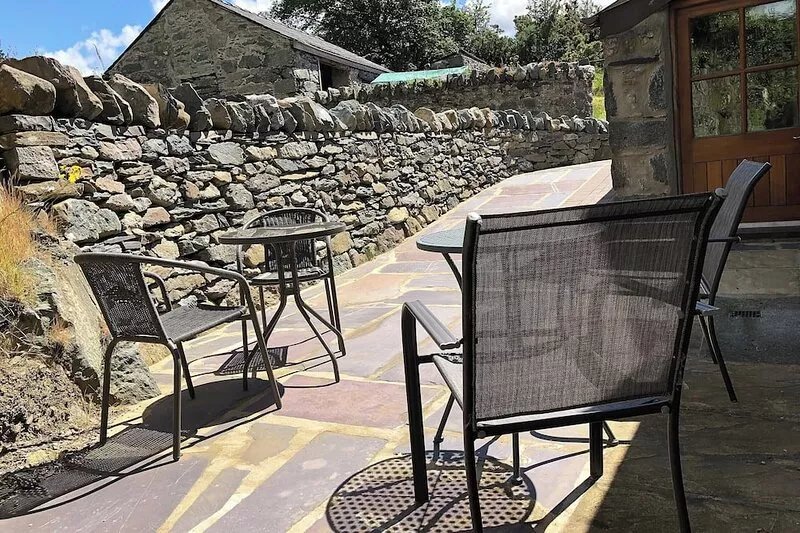 2 bedroom accommodation in Tregarth, near Bangor