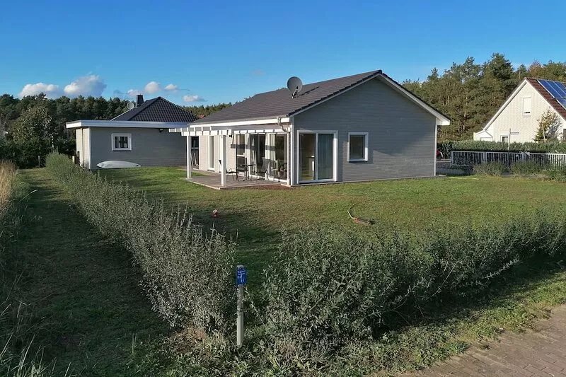 Vacation home just a few hundred meters from the lake with WLAN