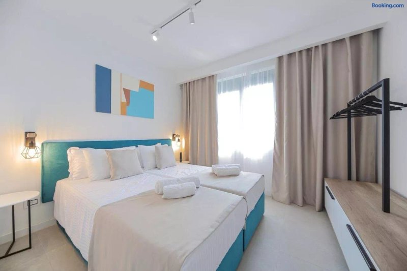 9 Apartments