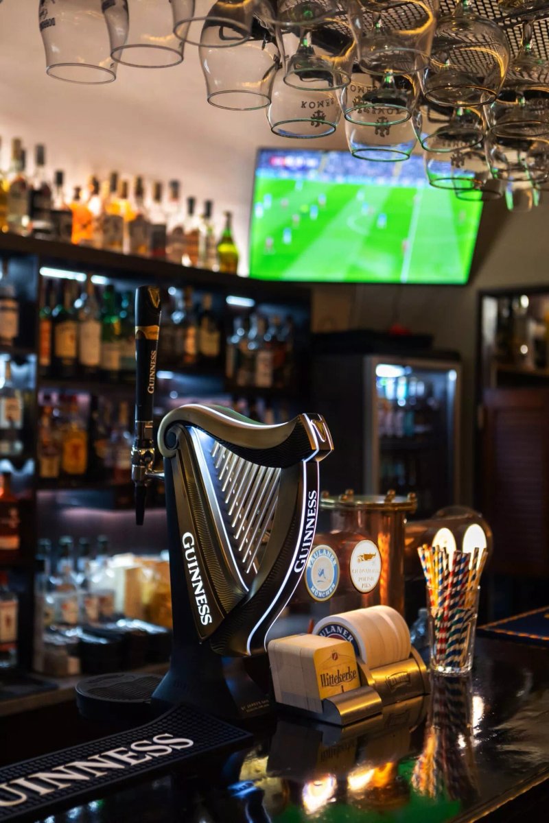 Oldsmobil Drink Bar & Pub