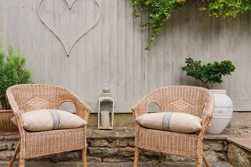 Buff Lodge - sleeps 4 guests  in 2 bedrooms