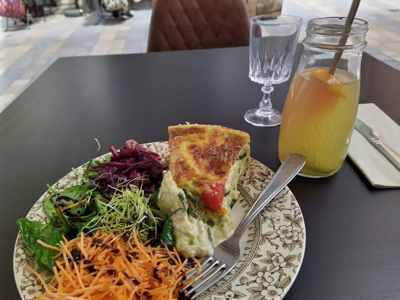 Tok sweet food and more