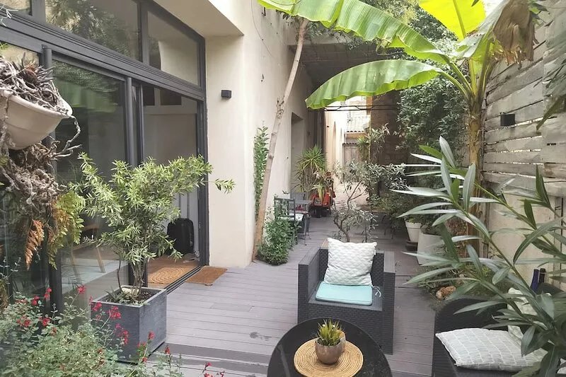 Charming LOFT with quiet inner courtyard 5 minutes from the centre